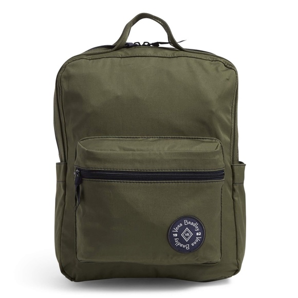 Vera Bradley Handbags - Vera Bradley The 1982 Backpack “Climbing Ivy Green”